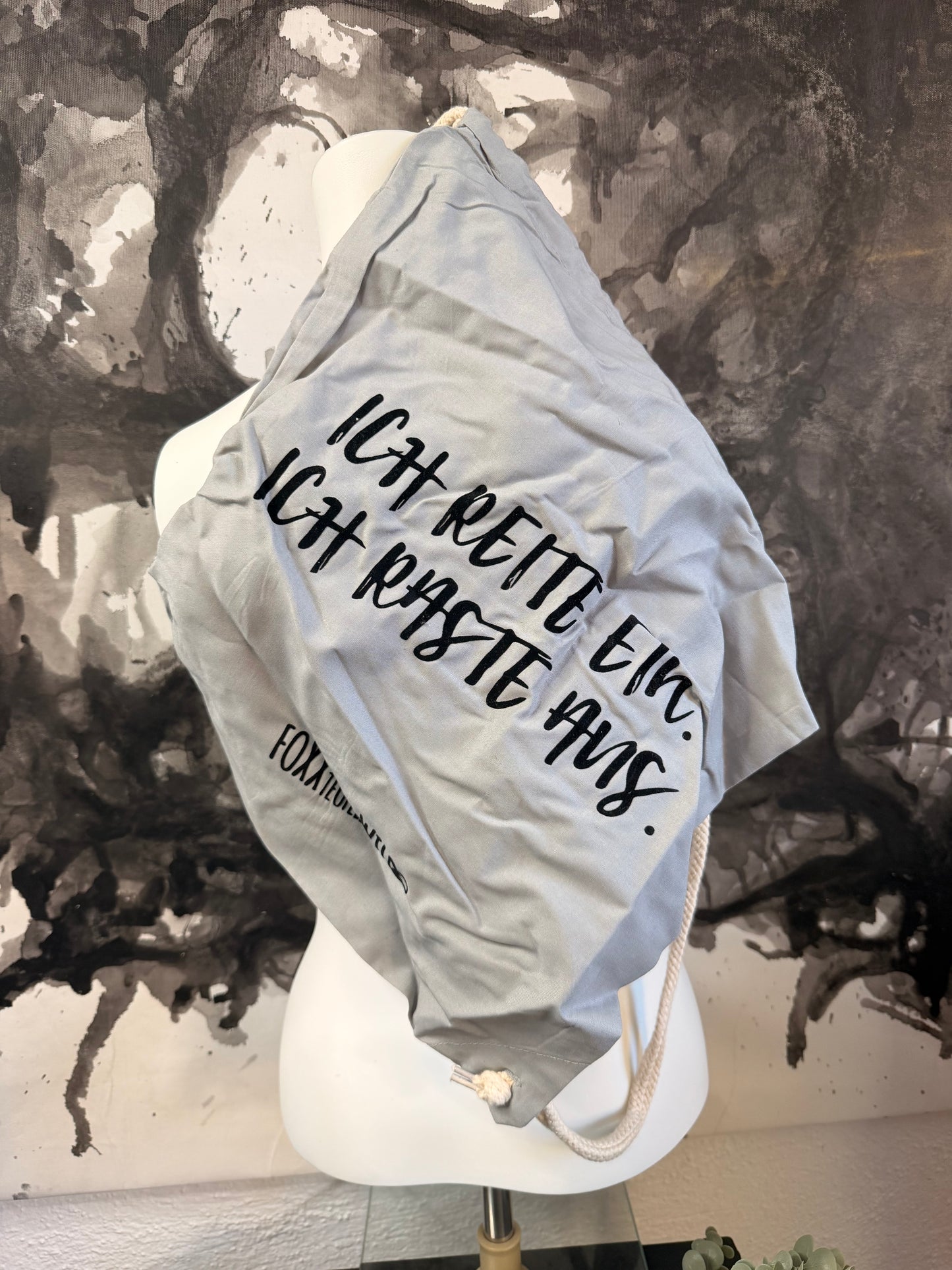 Beutel ich reite ein ich raste aus